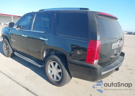 2007 Cadillac Escalade Standard z USA, uszkodzony, nr VIN 1GYFK63857R127626